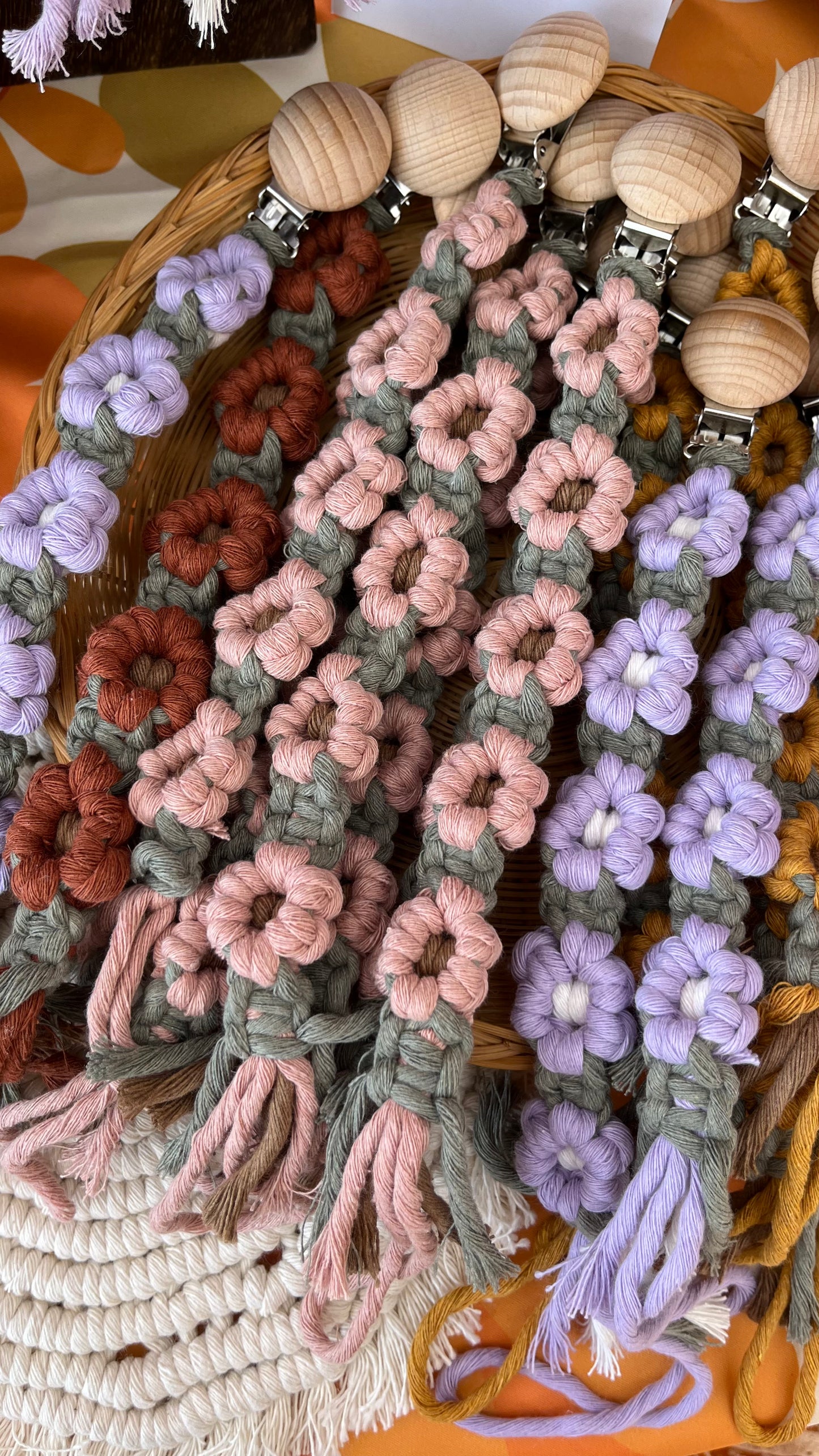 Daisy Pacifier Clip